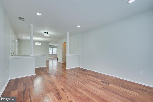 401 PHEASANT RUN, Monmouth Junction, NJ 08852