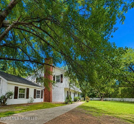 5202 Runnymede Road, Jackson, MS 39211