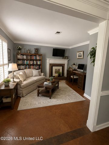 5202 Runnymede Road, Jackson, MS 39211
