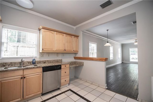 3761 Ashford Dunwoody NE Road 6, Brookhaven, GA 30319