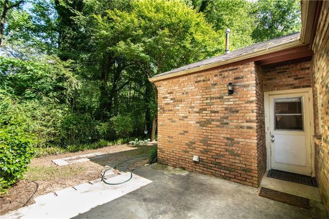 3761 Ashford Dunwoody NE Road 6, Brookhaven, GA 30319