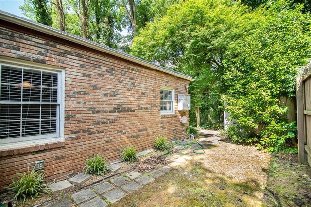 3761 Ashford Dunwoody NE Road 6, Brookhaven, GA 30319