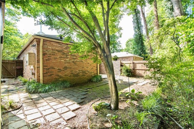 3761 Ashford Dunwoody NE Road 6, Brookhaven, GA 30319