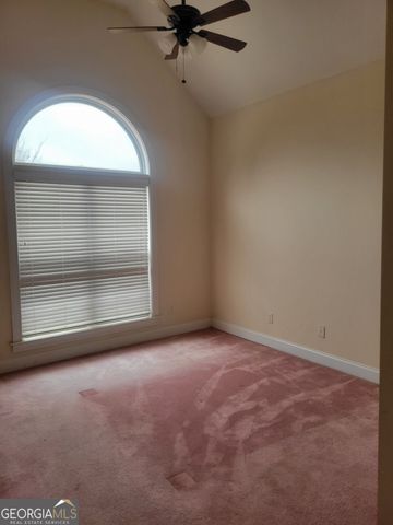 1086 Rowanshyre Circle, Mcdonough, GA 30253