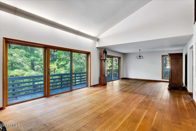 79 Cole Lane, Brunswick, NY 12180