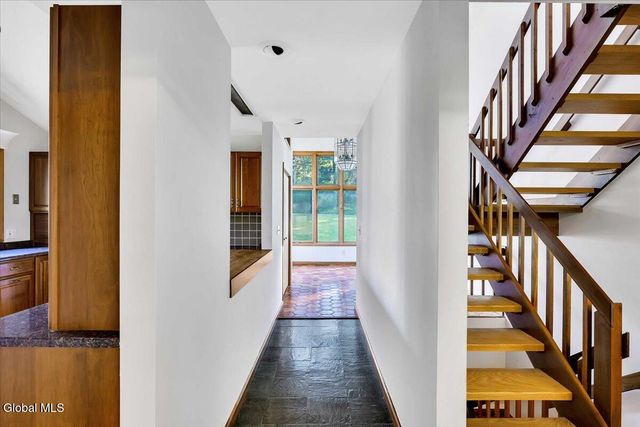 79 Cole Lane, Brunswick, NY 12180