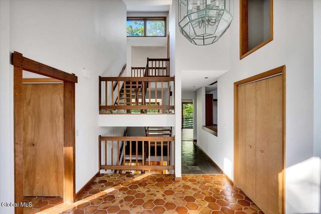 79 Cole Lane, Brunswick, NY 12180