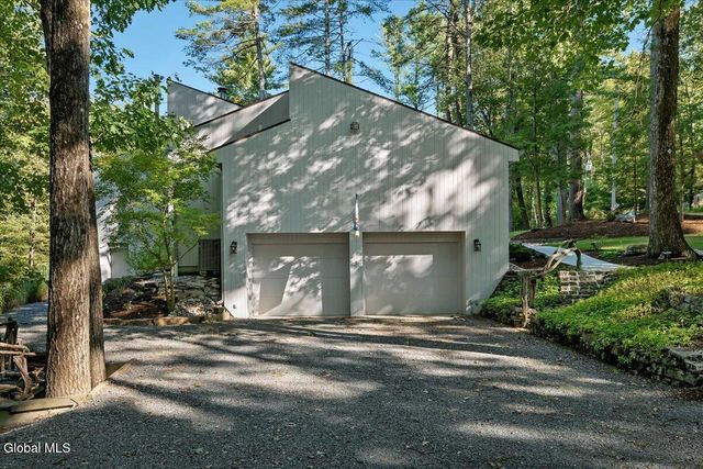 79 Cole Lane, Brunswick, NY 12180