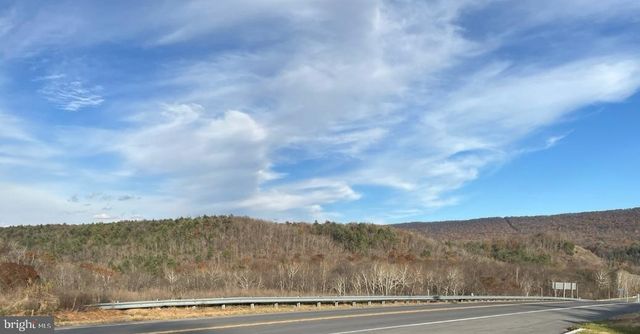 16 E SECOND AVE, Ridgeley, WV 26753