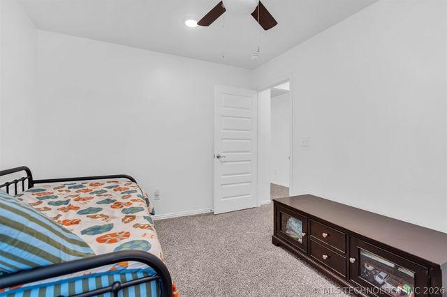 922 Indian Plains, Ardmore, OK 73401