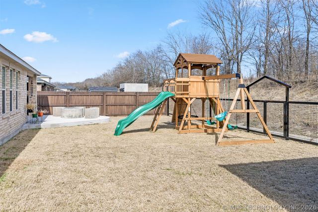 922 Indian Plains, Ardmore, OK 73401