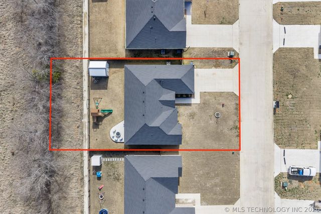 922 Indian Plains, Ardmore, OK 73401