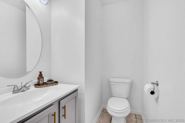 922 Indian Plains, Ardmore, OK 73401