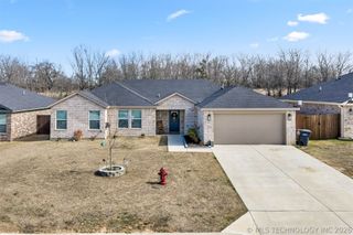 922 Indian Plains, Ardmore, OK 73401