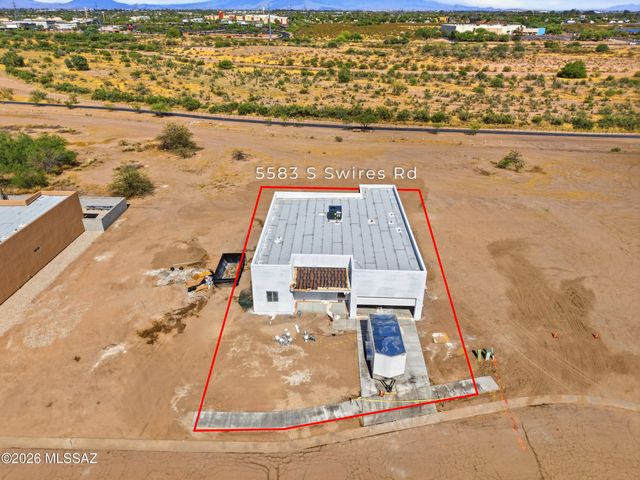 5583 S Swires Road, Tucson, AZ 85746