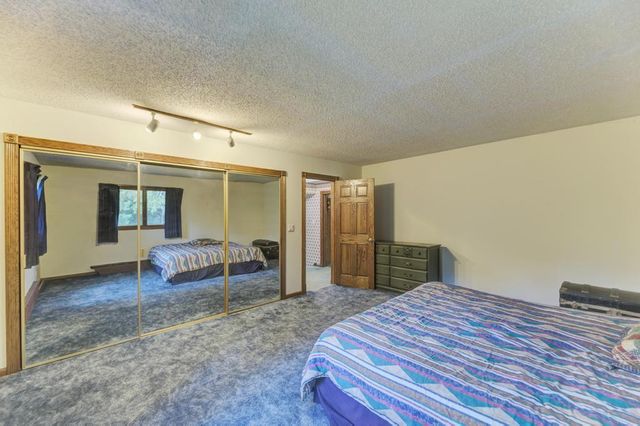 6N331 Keeney Road, Keeneyville, IL 60172