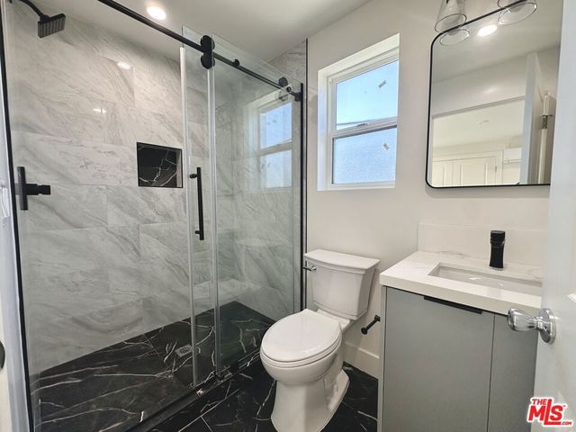 11512 Oxford Avenue G, Hawthorne, CA 90250