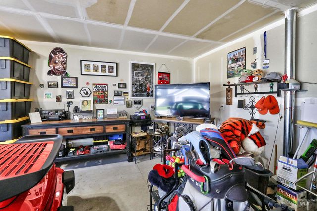 7698 S Sea Breeze, Boise, ID 83709