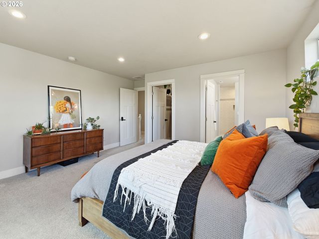 1310 ELM St, Junction City, OR 97448