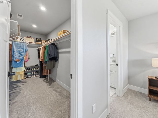 1310 ELM St, Junction City, OR 97448
