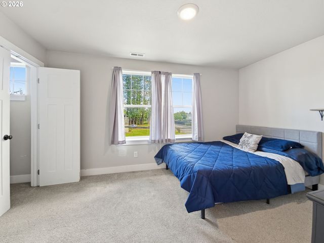 1310 ELM St, Junction City, OR 97448