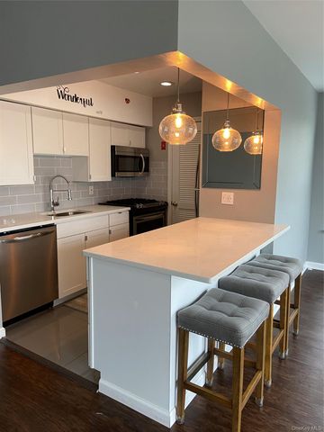 1155 Washington Green, New Windsor, NY 12553