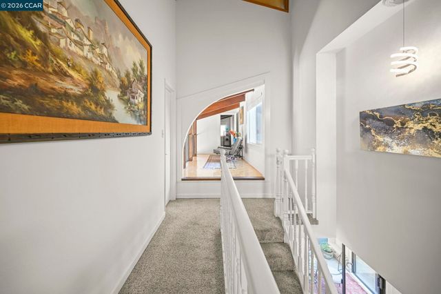 864 Coachman Pl, Clayton, CA 94517