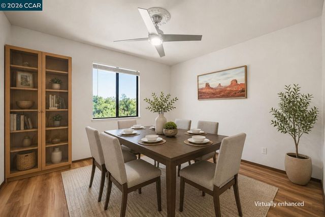 864 Coachman Pl, Clayton, CA 94517