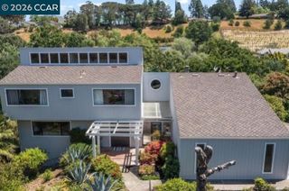 864 Coachman Pl, Clayton, CA 94517