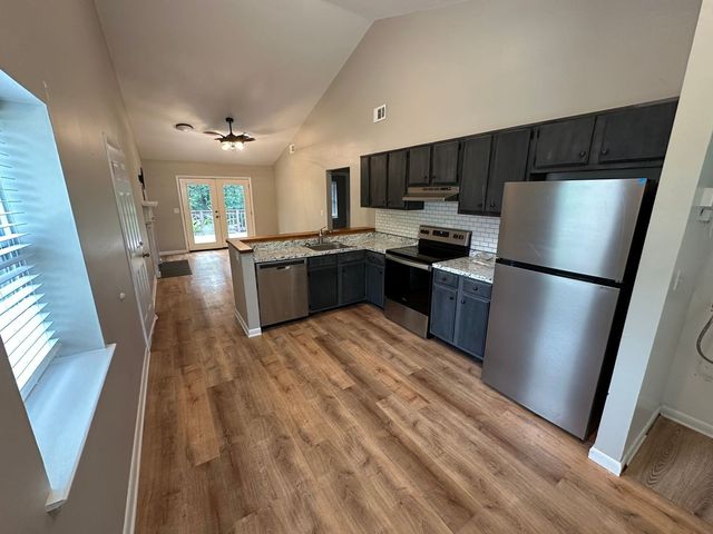 4630 Woodside Dr, Old Hickory, TN 37138