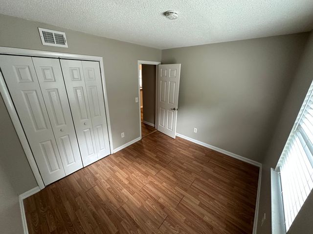 4630 Woodside Dr, Old Hickory, TN 37138
