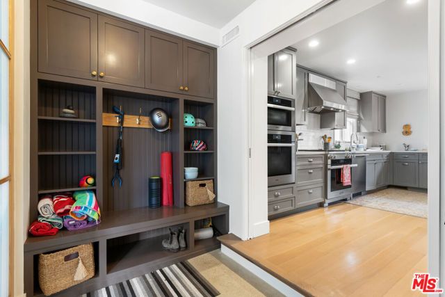 942 Superba Avenue, Venice (los Angeles), CA 90291