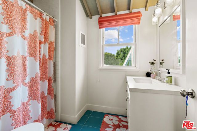 942 Superba Avenue, Venice (los Angeles), CA 90291