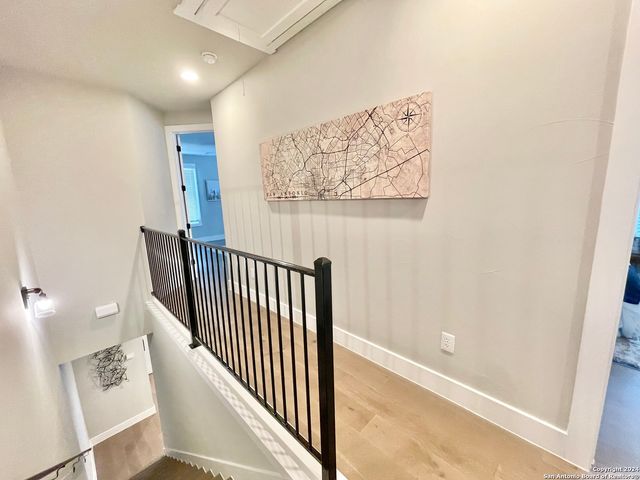 311 E Evergreen St Bldg 19, San Antonio, TX 78212