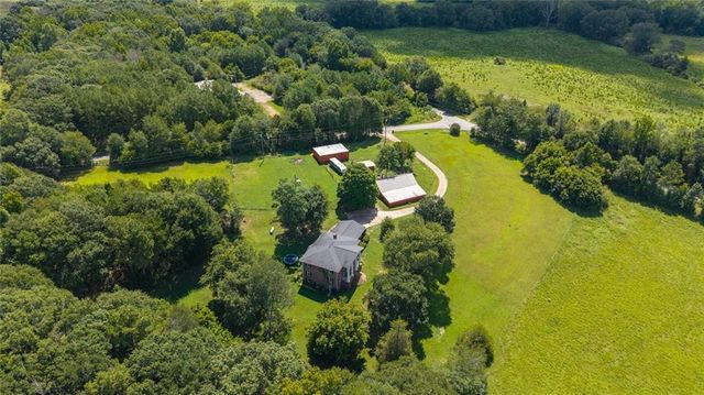 835 Kent Rd, Bowdon, GA 30108