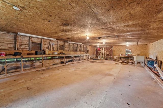 835 Kent Rd, Bowdon, GA 30108