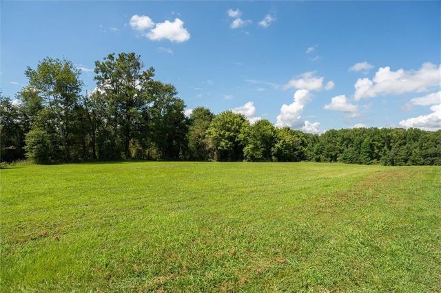 835 Kent Rd, Bowdon, GA 30108