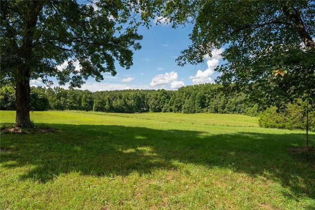 835 Kent Rd, Bowdon, GA 30108