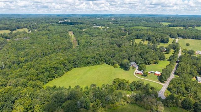 835 Kent Rd, Bowdon, GA 30108