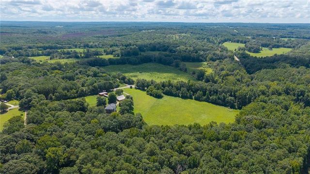 835 Kent Rd, Bowdon, GA 30108