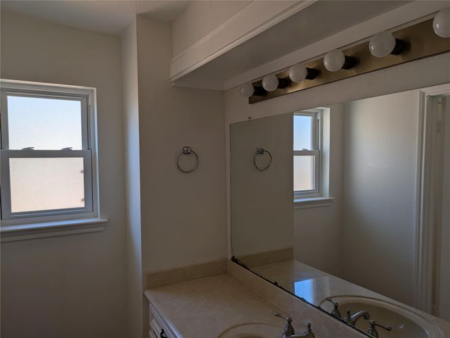 2055 Riverlawn, Houston, TX 77339