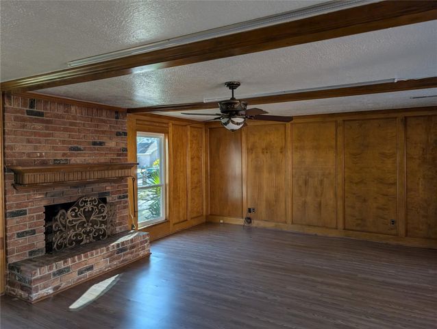 2055 Riverlawn, Houston, TX 77339
