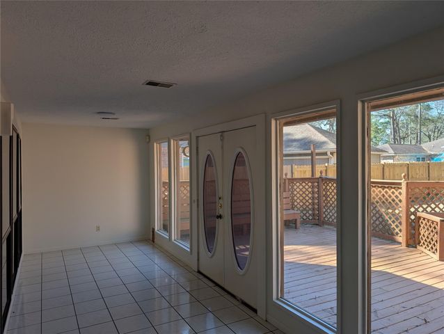 2055 Riverlawn, Houston, TX 77339