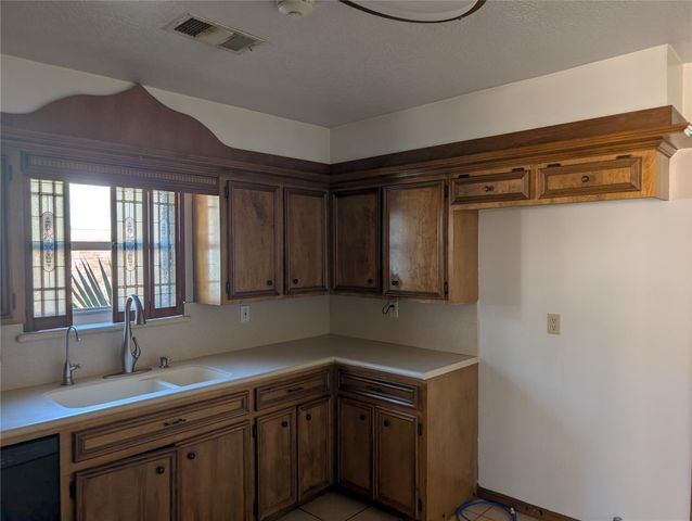 2055 Riverlawn, Houston, TX 77339