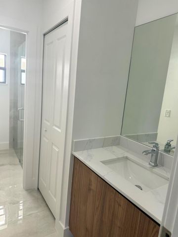 2614 W 70th Street, Lehigh Acres, FL 33971