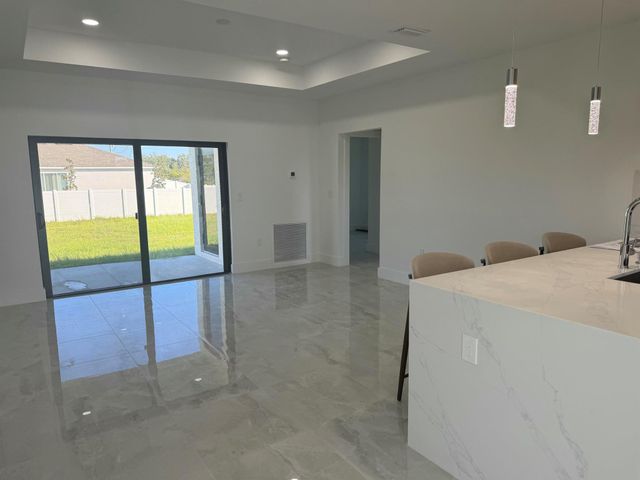 2614 W 70th Street, Lehigh Acres, FL 33971