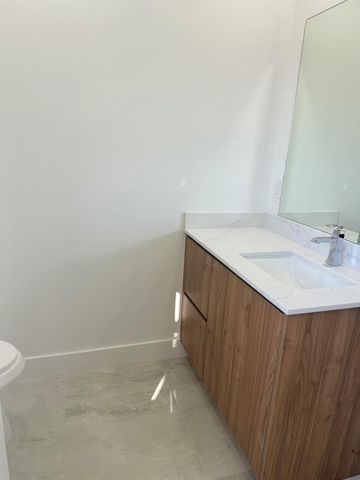 2614 W 70th Street, Lehigh Acres, FL 33971