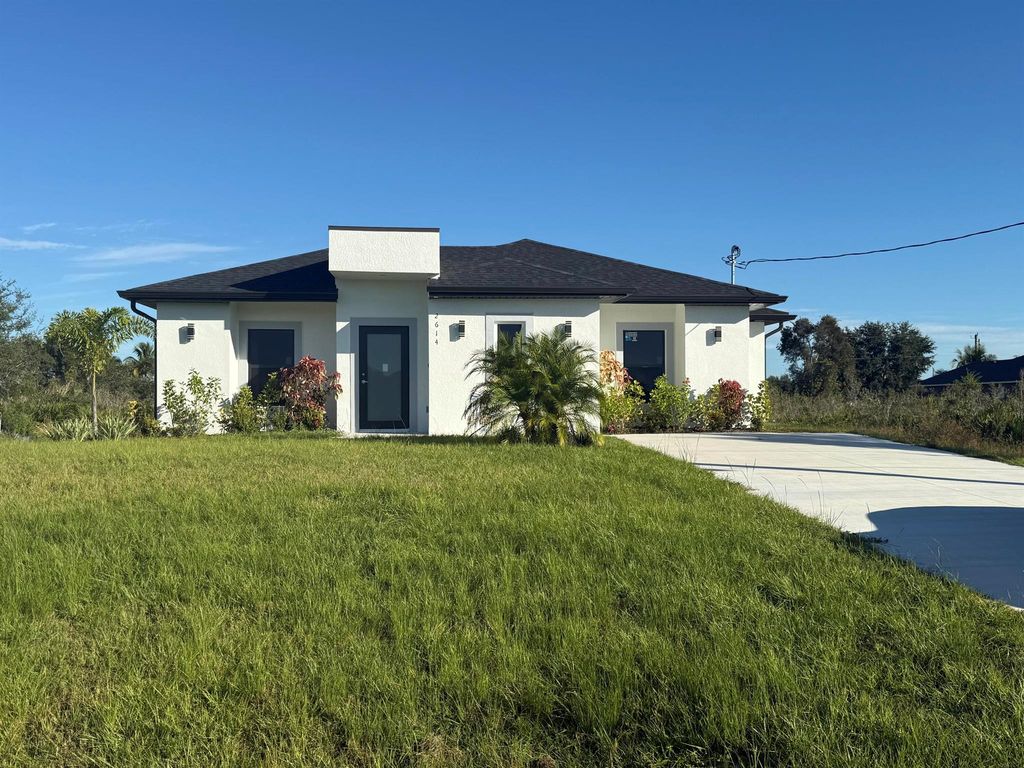 2614 W 70th Street, Lehigh Acres, FL 33971