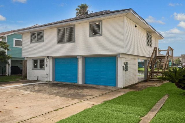 1079 Redfish Street, Bayou Vista, TX 77563