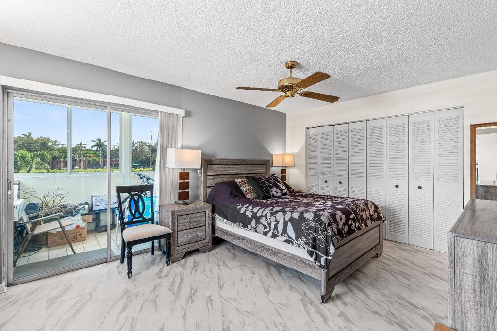 Image 14 of property listing at 184 Flanders D, Delray Beach, FL 33484